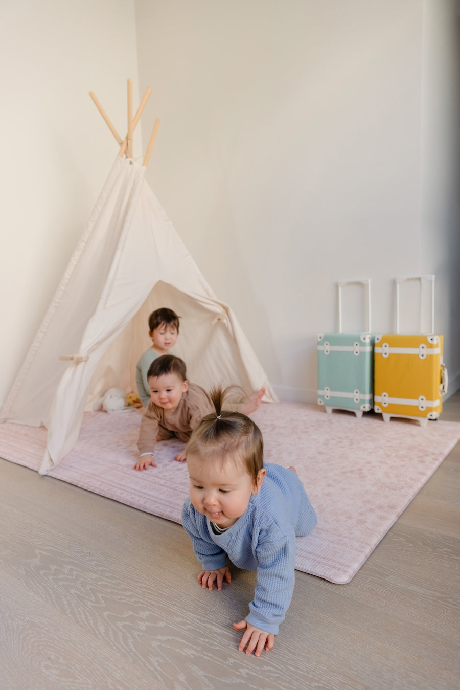 Coastal Peony Generös Play Mat