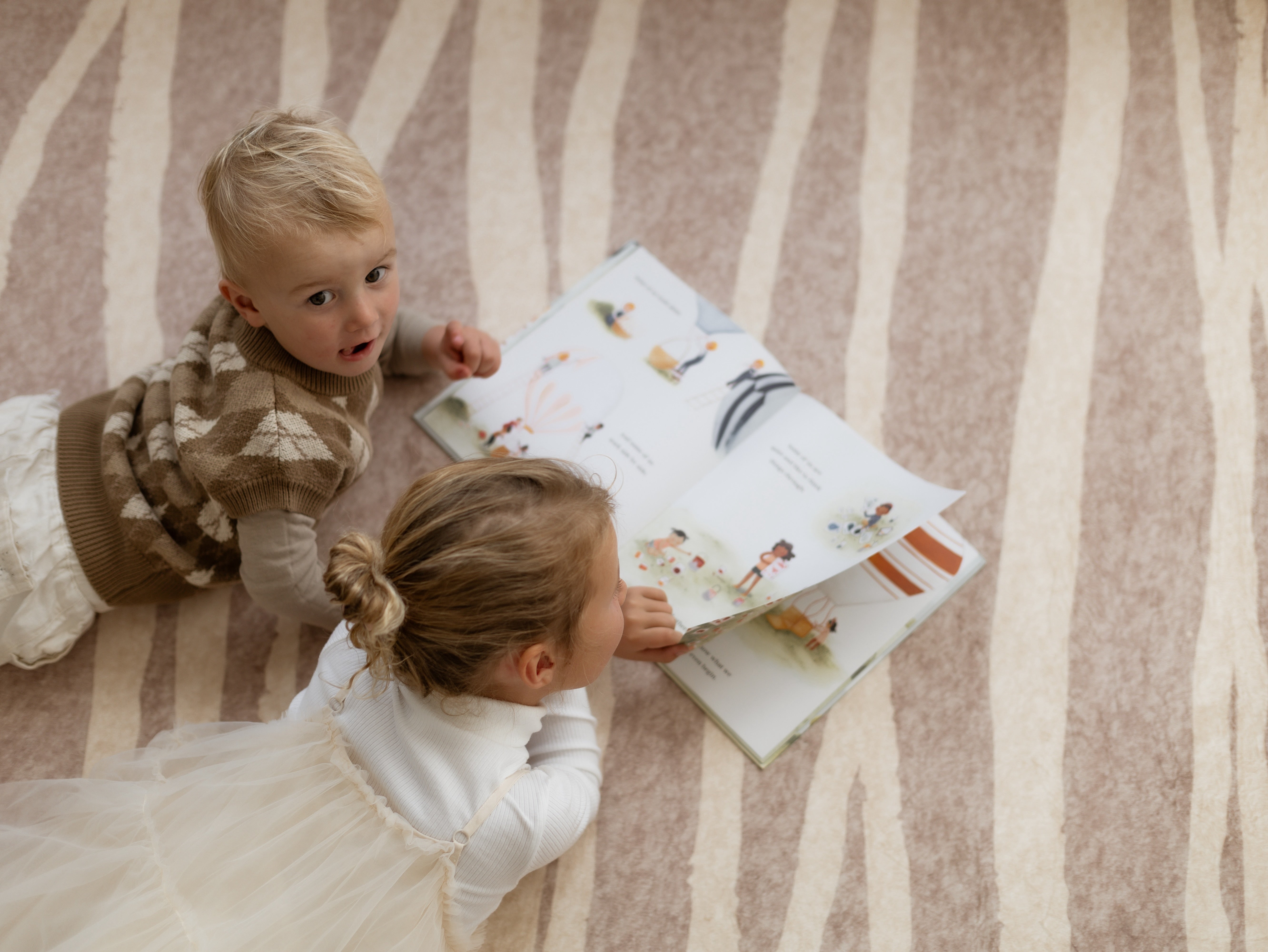 Sand Tide Play Rug